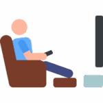 Przytulny salonik z rozkładaną kanapą i TV